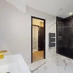 Le Petit Piron Apartment