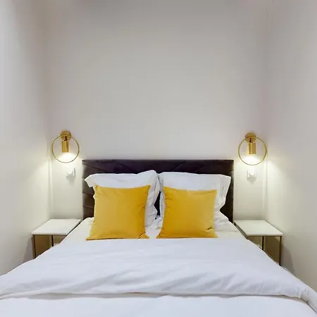 Le Petit Piron Apartment *